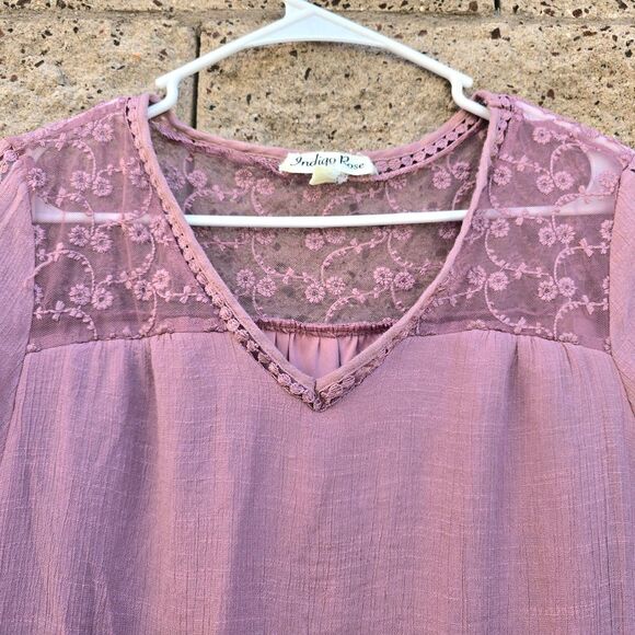 Elegant Pink Lace-Trimmed Women's Top - Picture 5 of 16